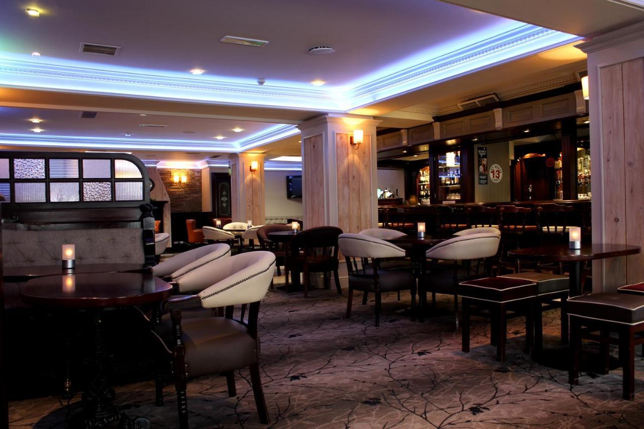 The Bailie, Main St Bailieborough, A82T6C6 Hotel Cavan Exterior foto